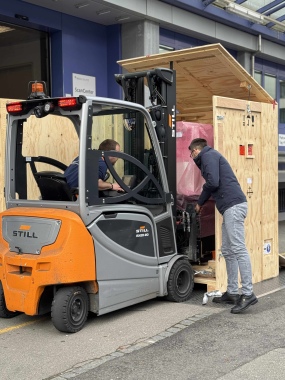 251127 ZeissEVO Installation2